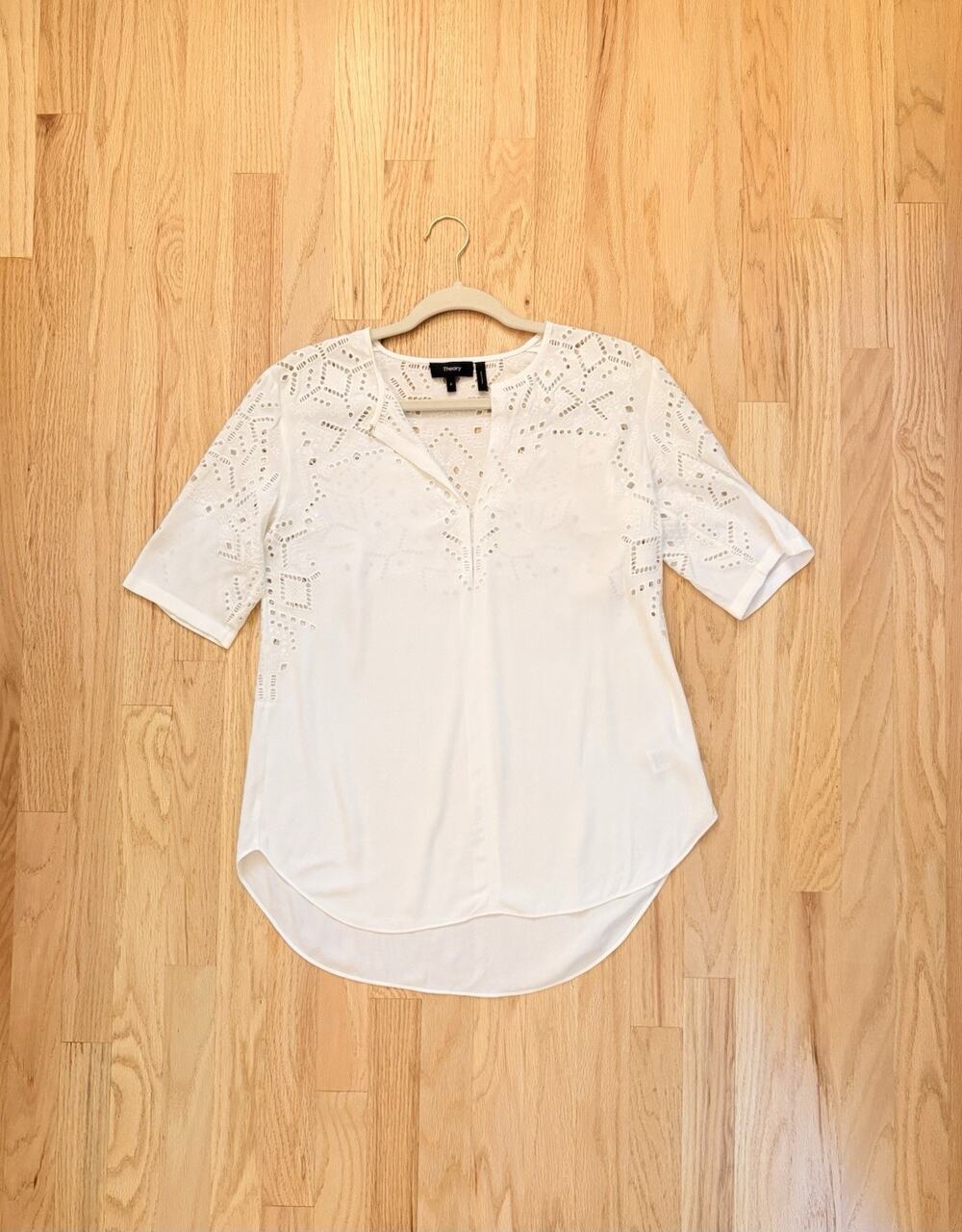 Theory White Eyelet Blouse Women’s Size P (XS) Resort Boho Beach Coastal